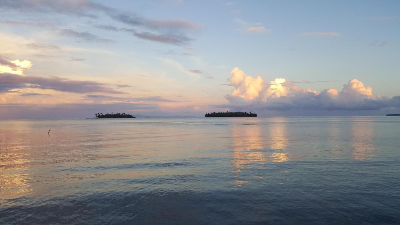 Fare Mahi Mahi Bed & Breakfast อุตูโรอา ภายนอก รูปภาพ