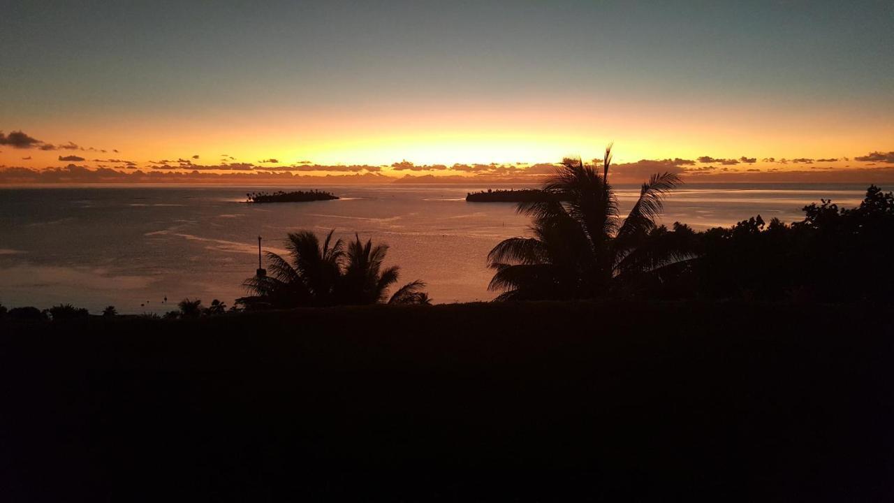 Fare Mahi Mahi Bed & Breakfast อุตูโรอา ภายนอก รูปภาพ