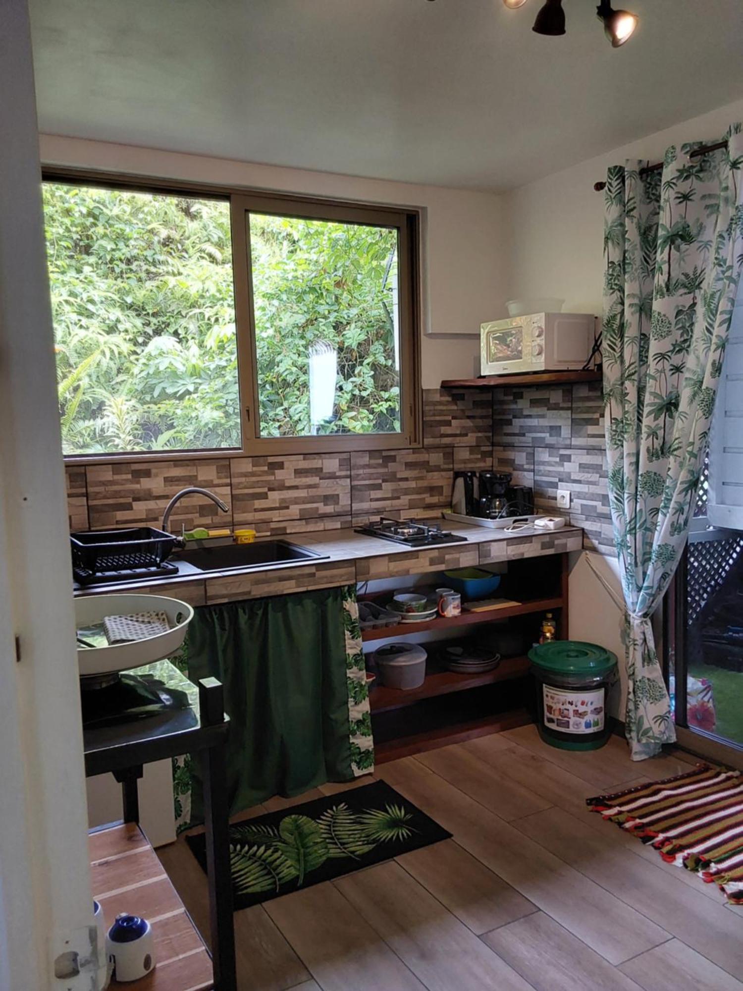 Fare Mahi Mahi Bed & Breakfast อุตูโรอา ภายนอก รูปภาพ