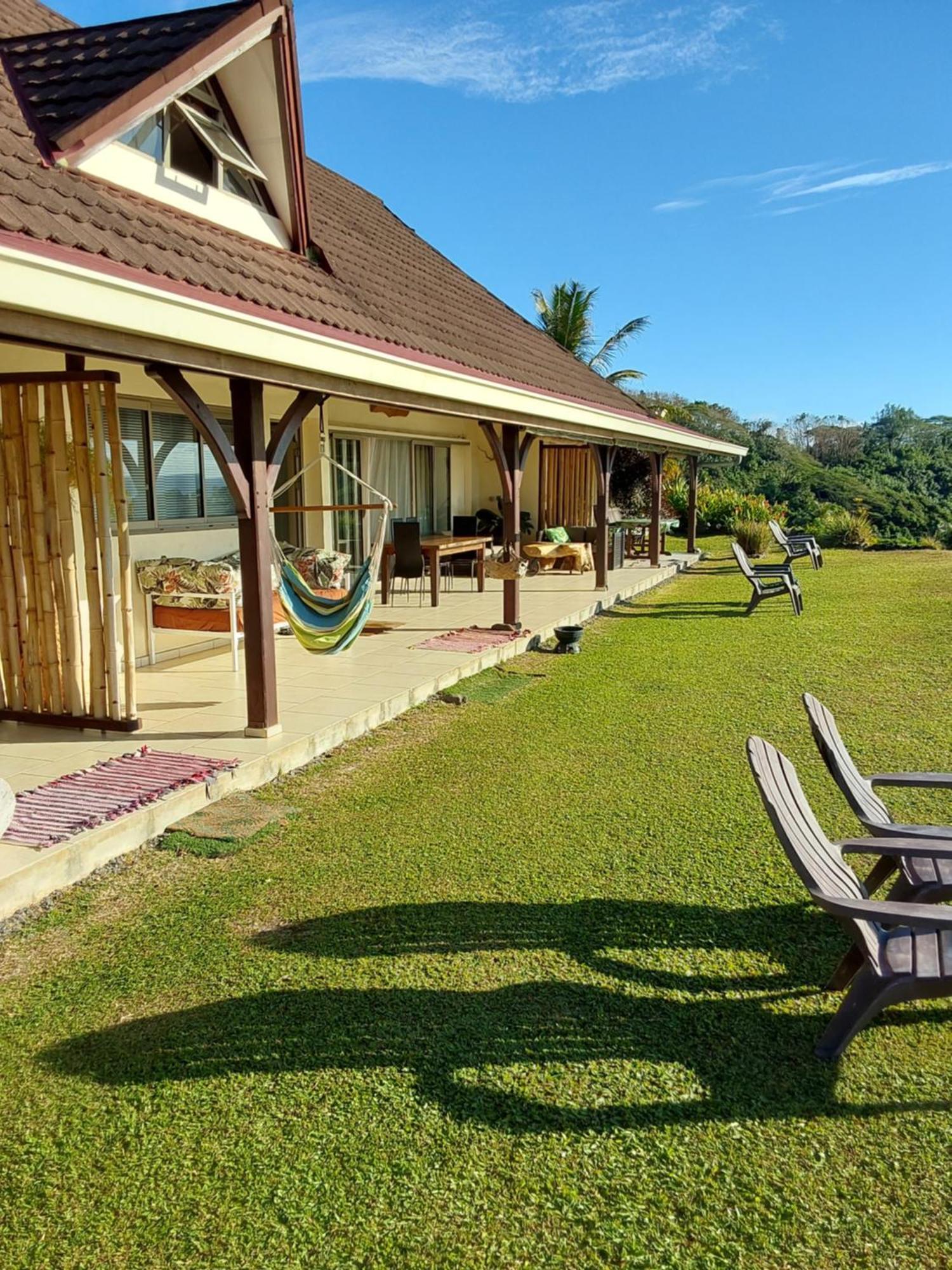Fare Mahi Mahi Bed & Breakfast อุตูโรอา ภายนอก รูปภาพ
