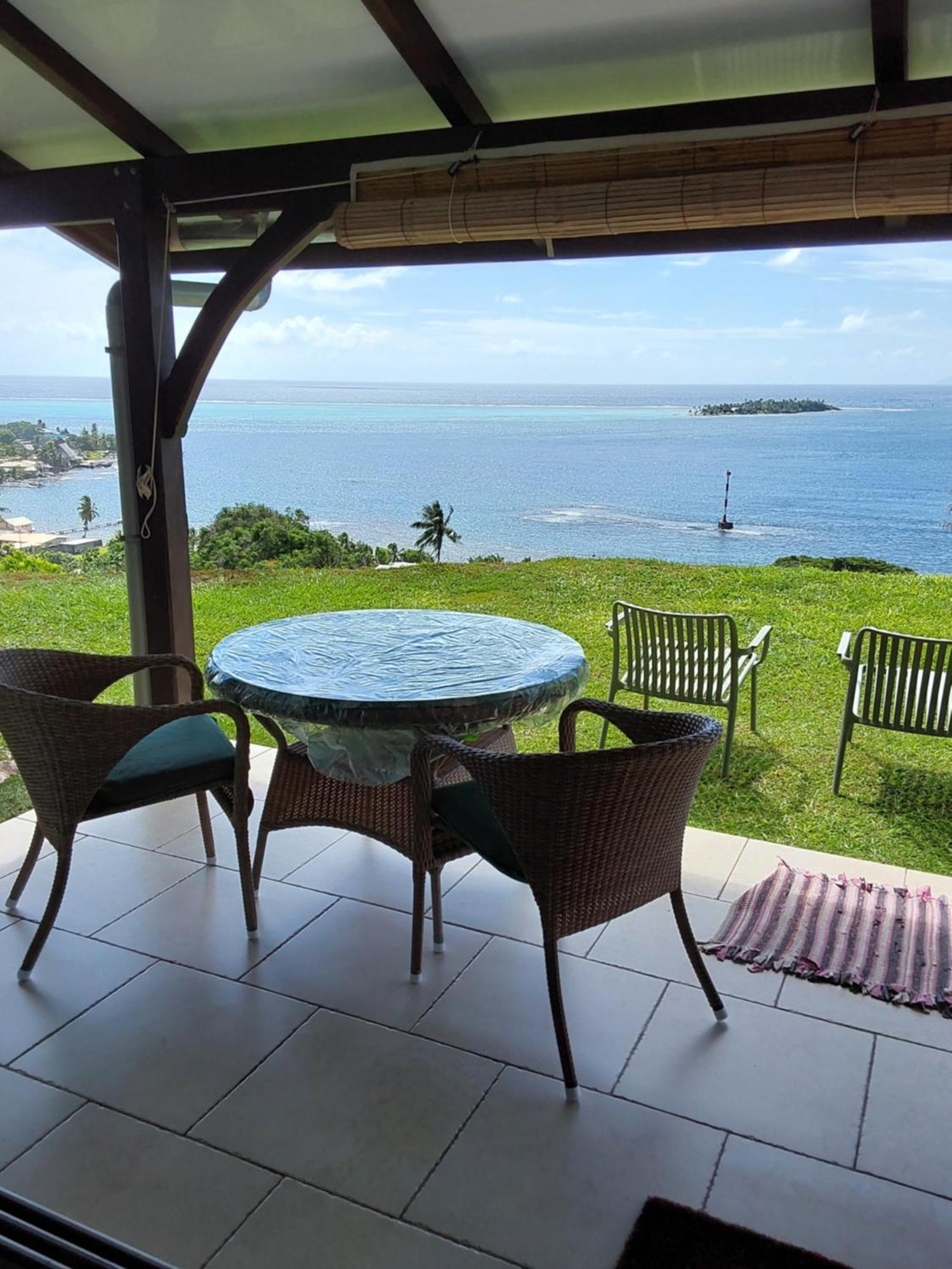 Fare Mahi Mahi Bed & Breakfast อุตูโรอา ภายนอก รูปภาพ