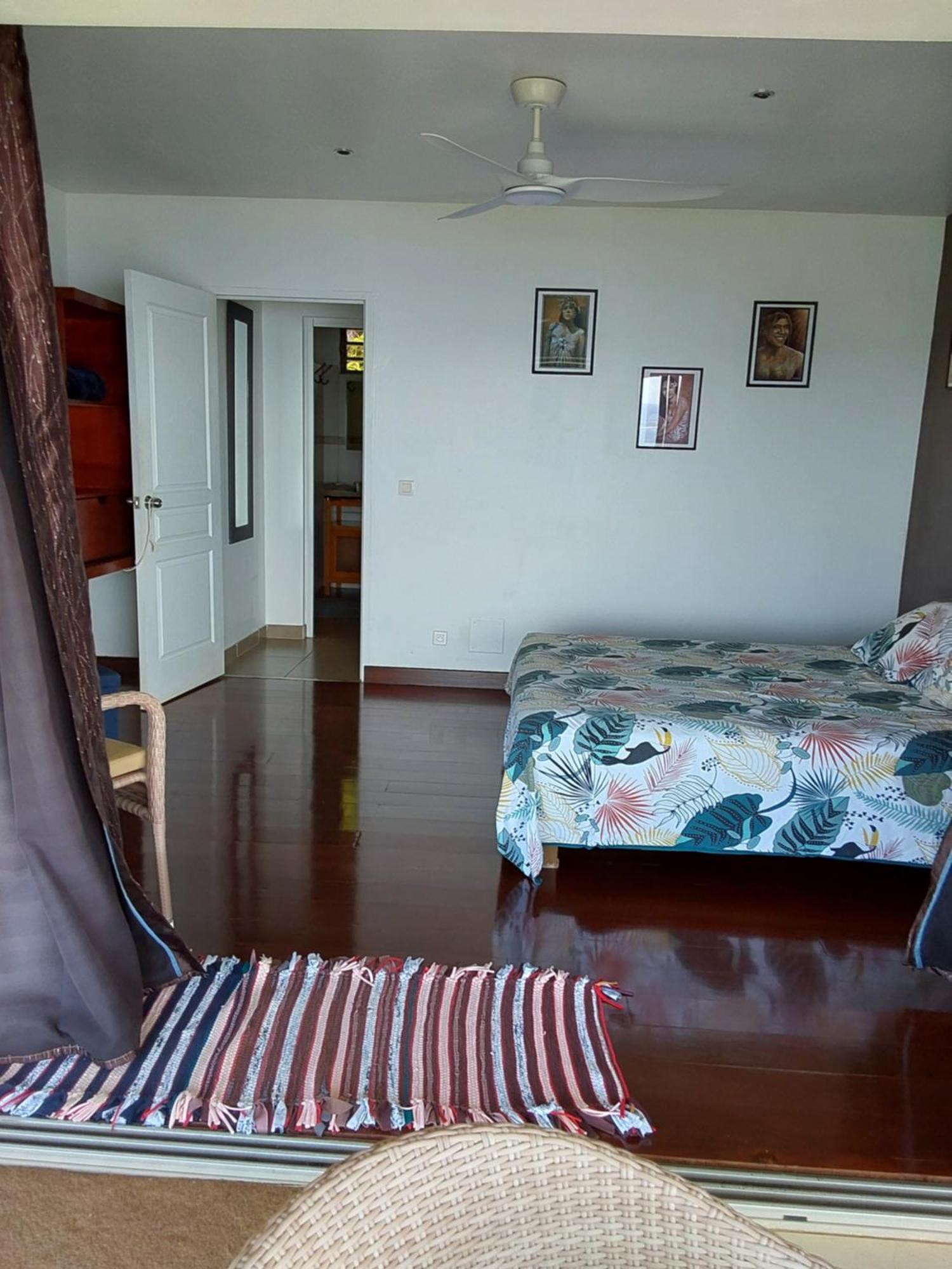 Fare Mahi Mahi Bed & Breakfast อุตูโรอา ภายนอก รูปภาพ